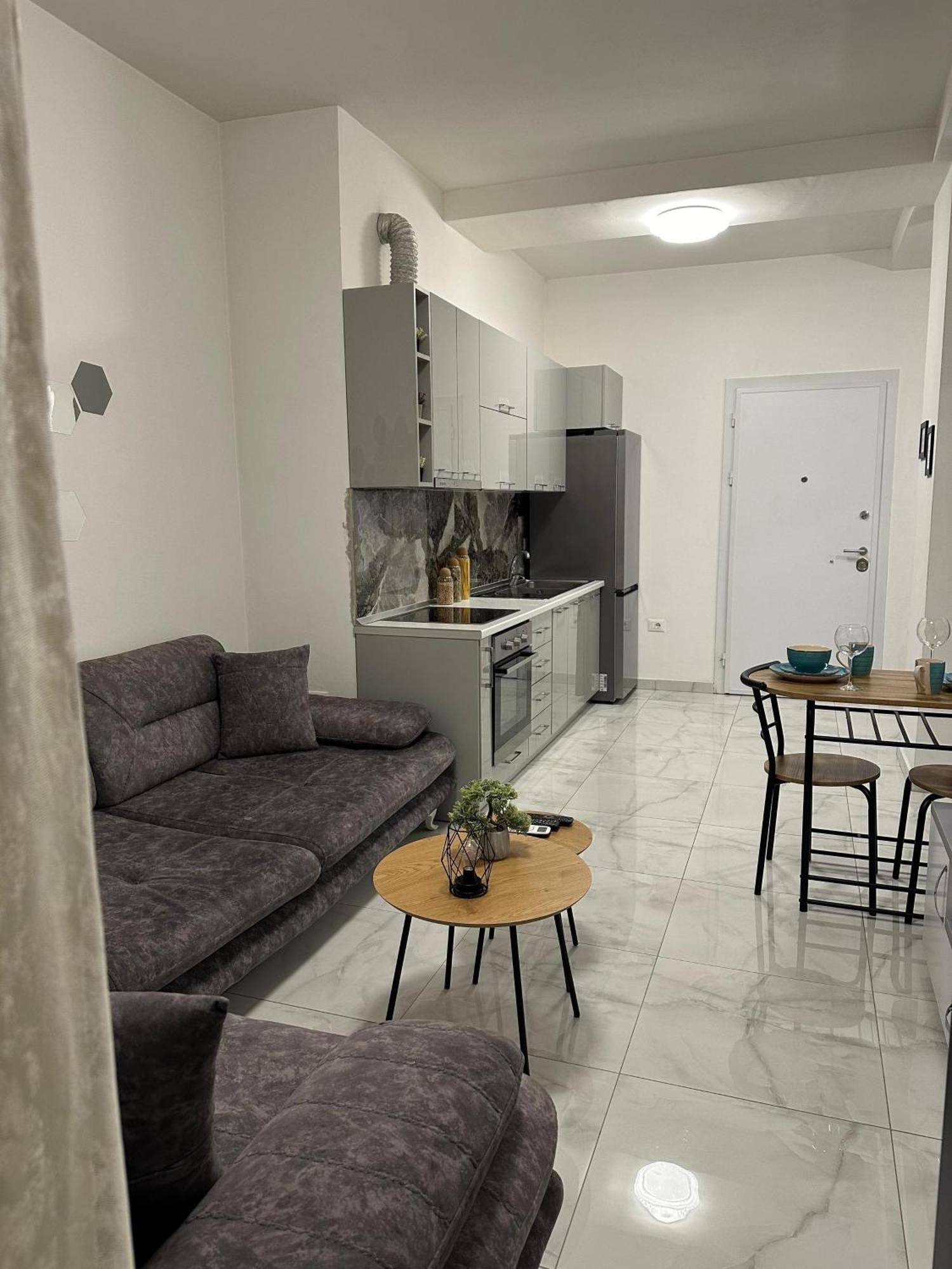 Second Home 1 Tirana Exterior foto